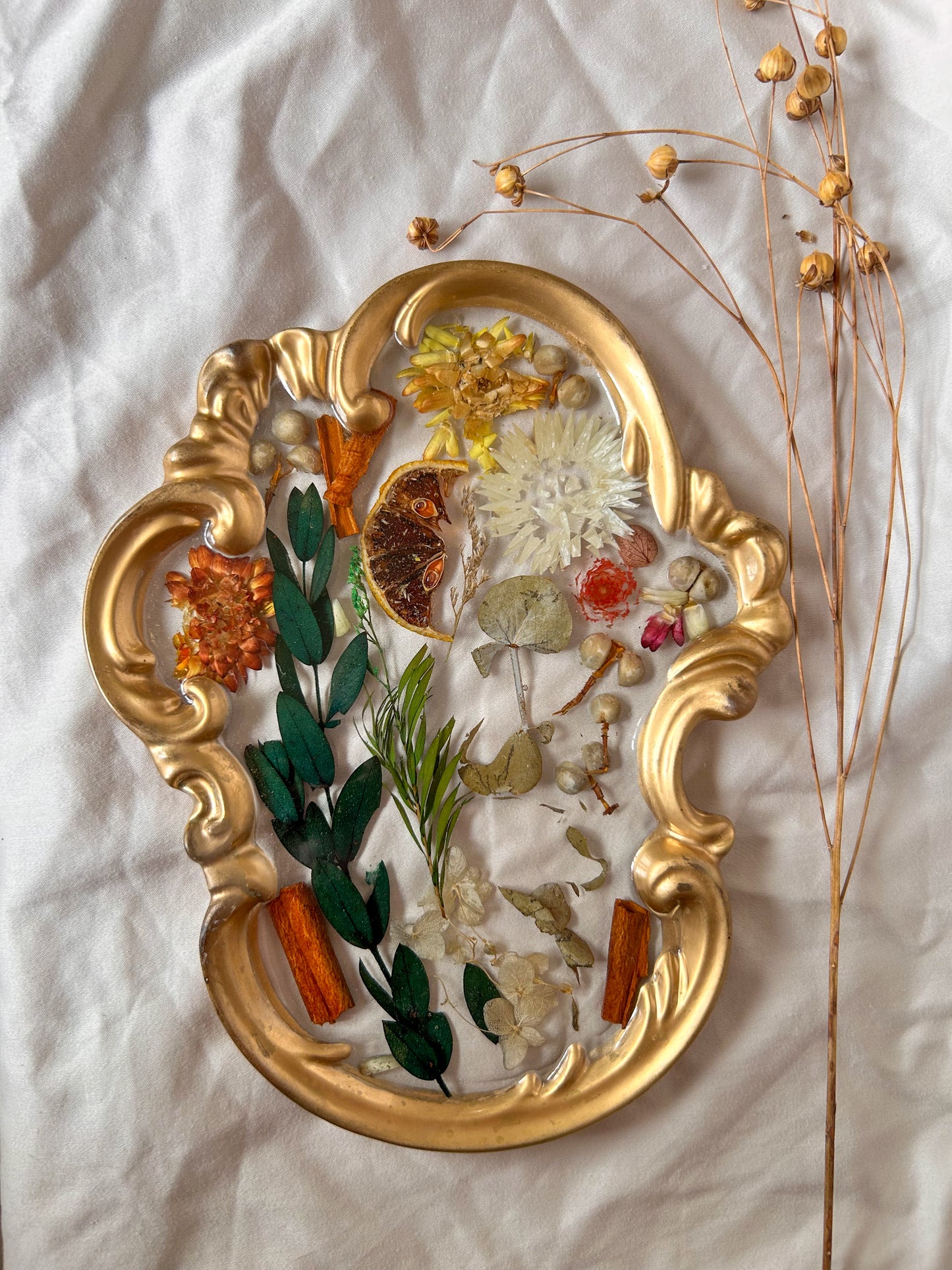 Golden Vintage Botanical Jewelry Tray