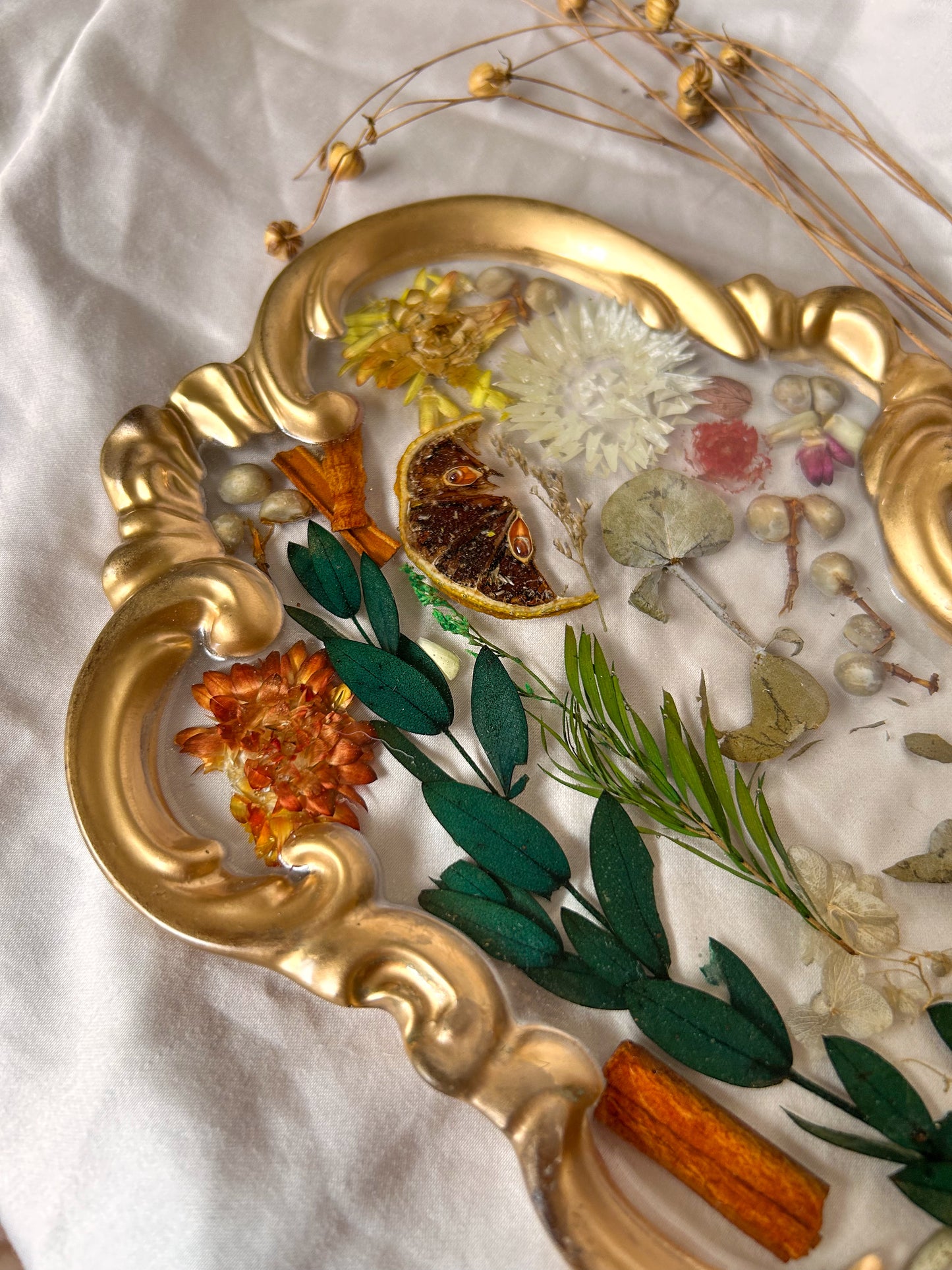Golden Vintage Botanical Jewelry Tray