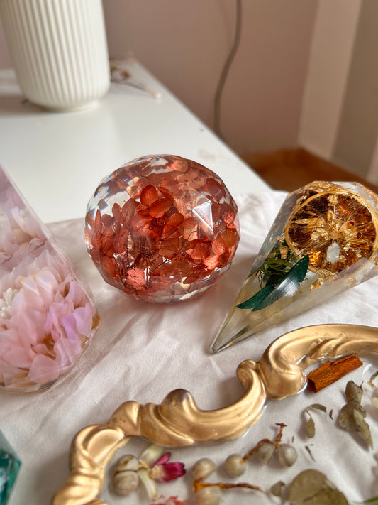 Red Flower Resin Crystal Globe