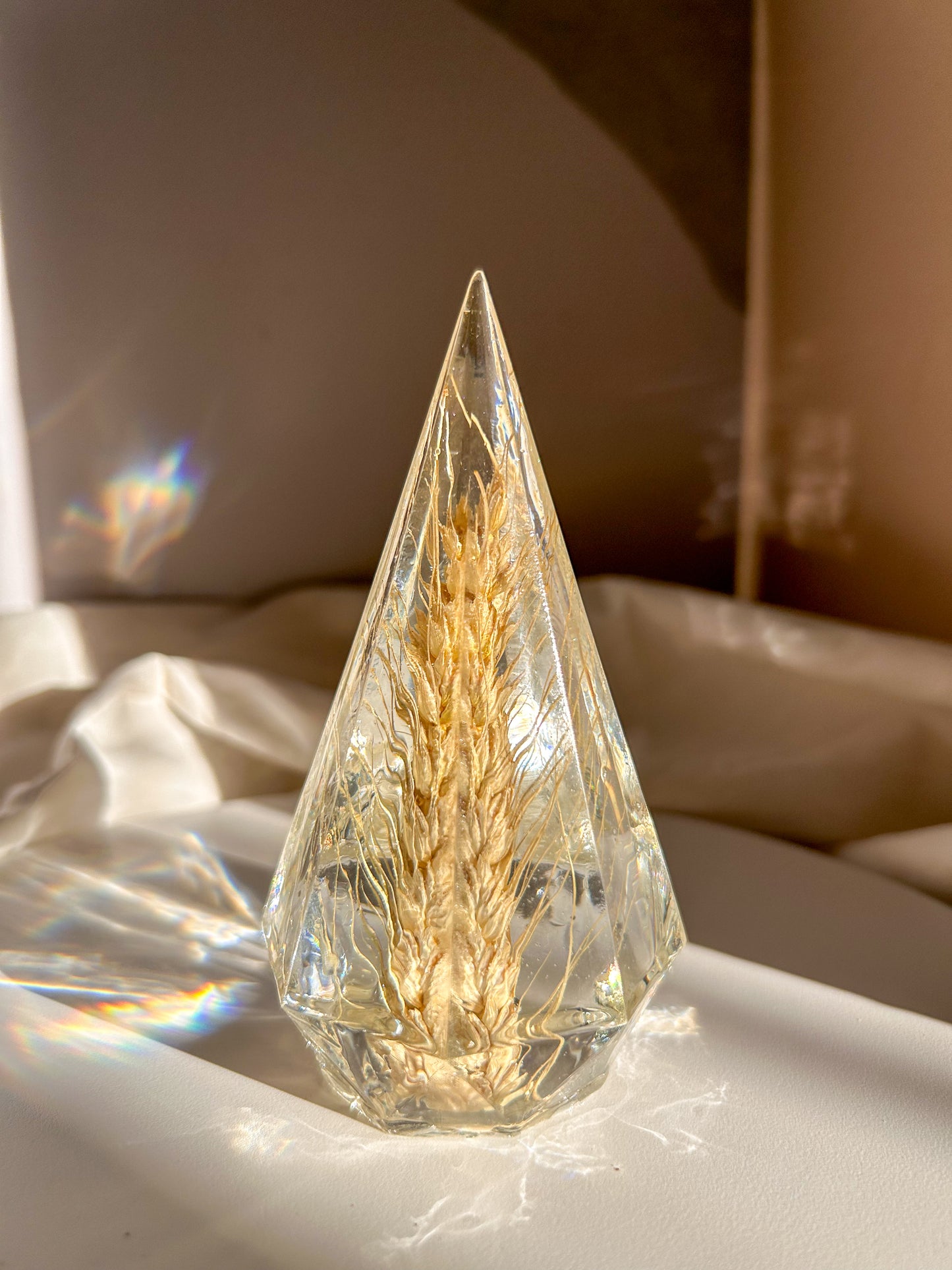 a beautiful handmade resin ring tree featuring wheat. perfect for displaying rings, a unique botanical gift. beautiful vanity, bedroom, bathroom, office, tabletop, nightstand decor. Great as a unique gift for a loved one.