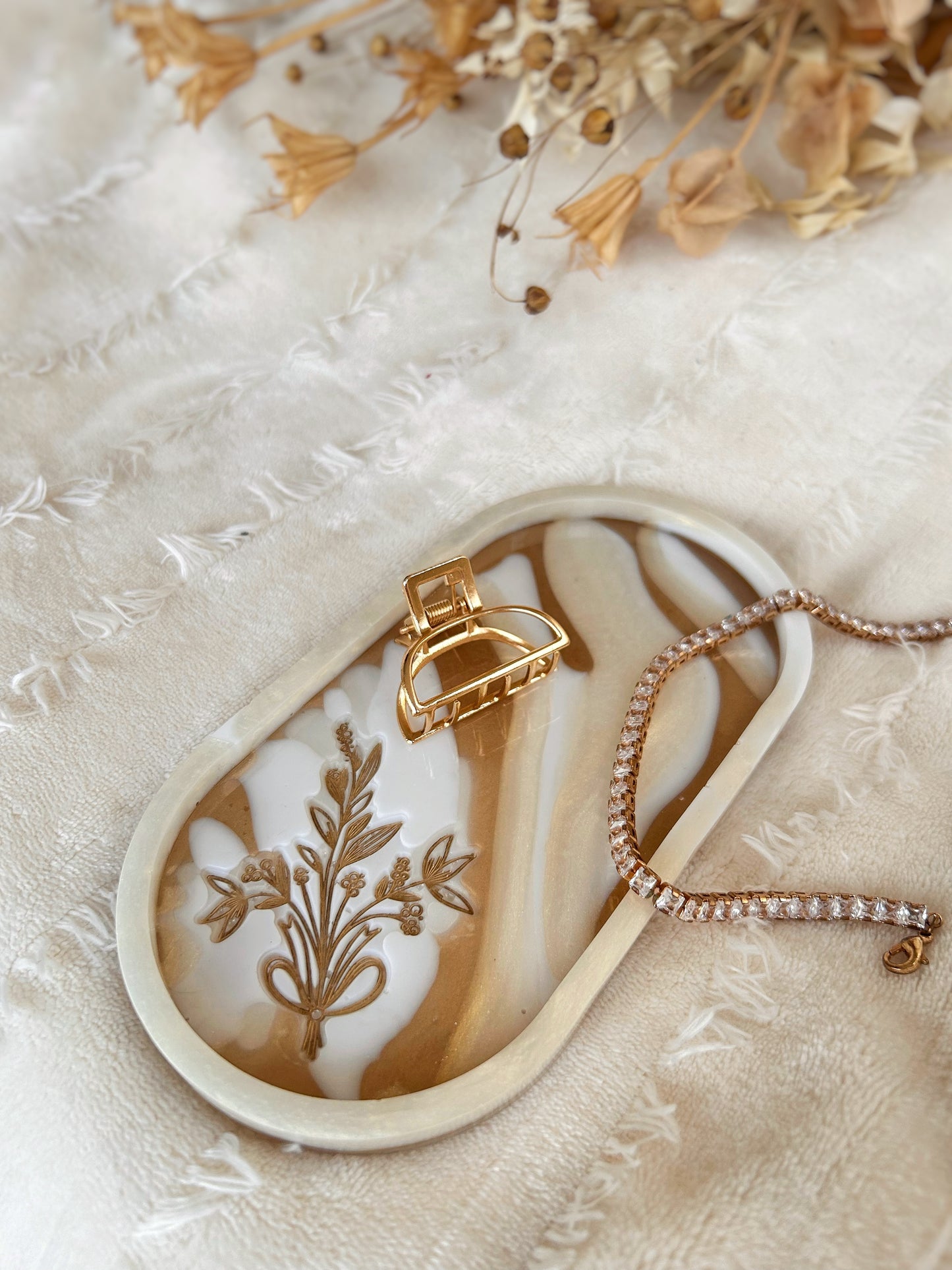 Beige and Gold Oval Jewelry Tray
