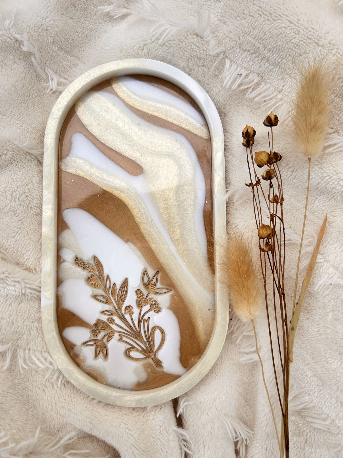Beige and Gold Oval Jewelry Tray