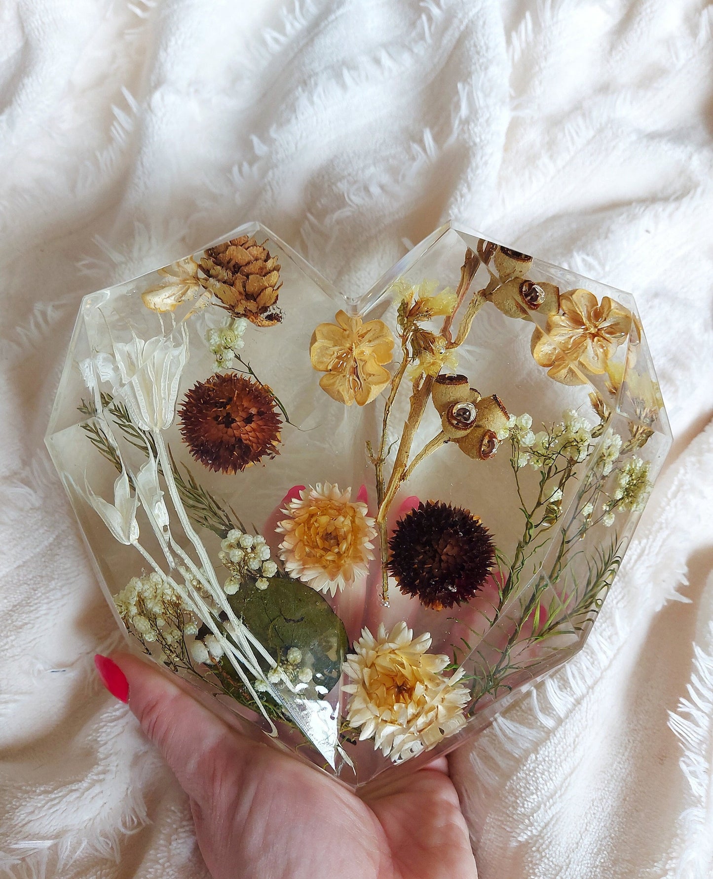 Dried Flowers Resin Crystal Heart Home Decor