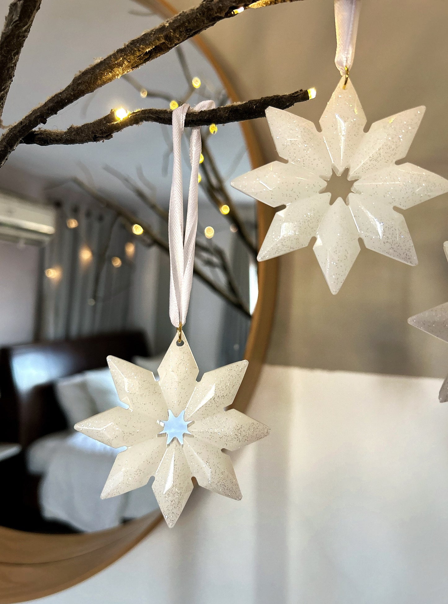 Sparkly White Christmas Ornament Set