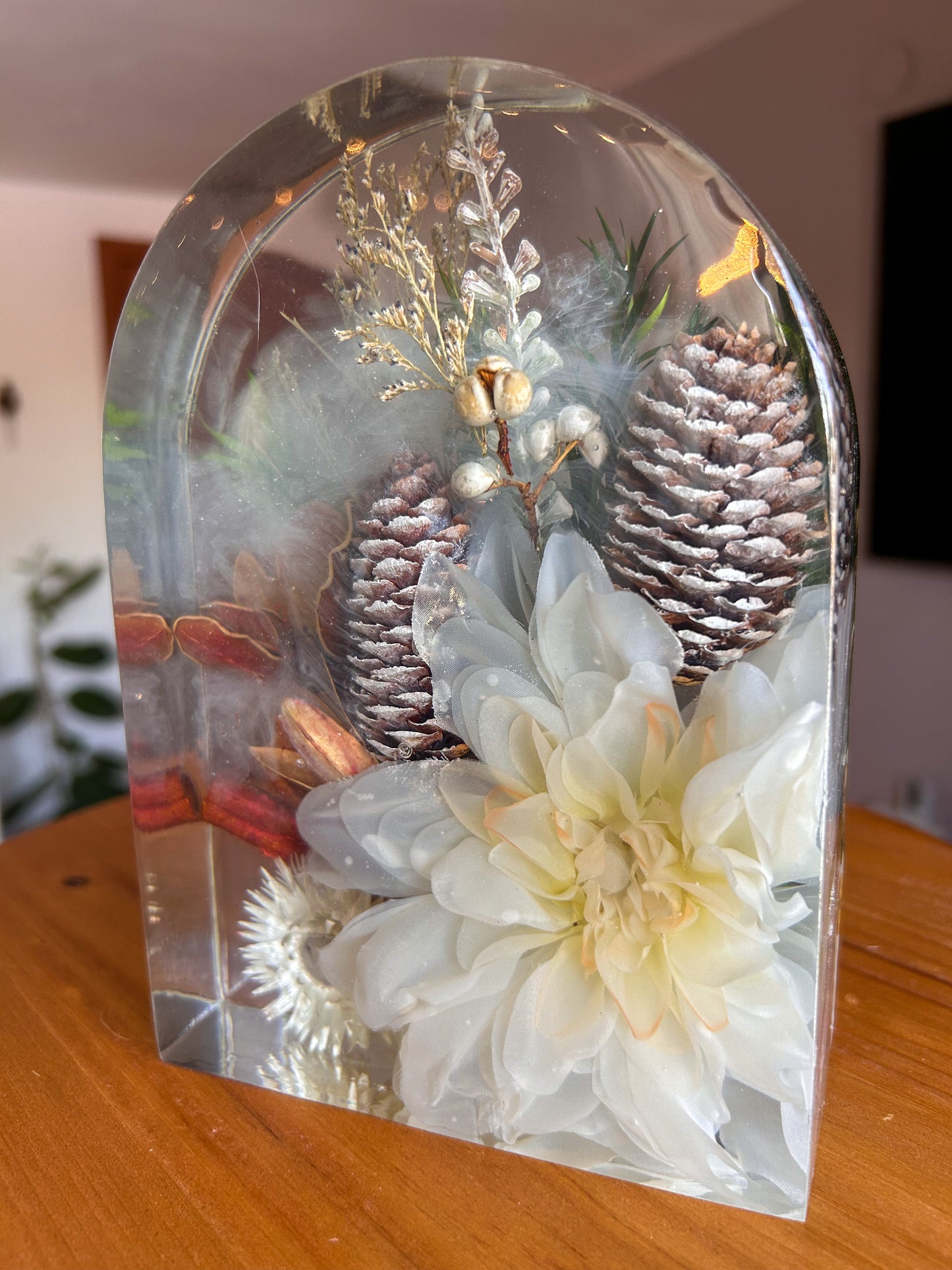 White Flower and Acorns Resin Arch