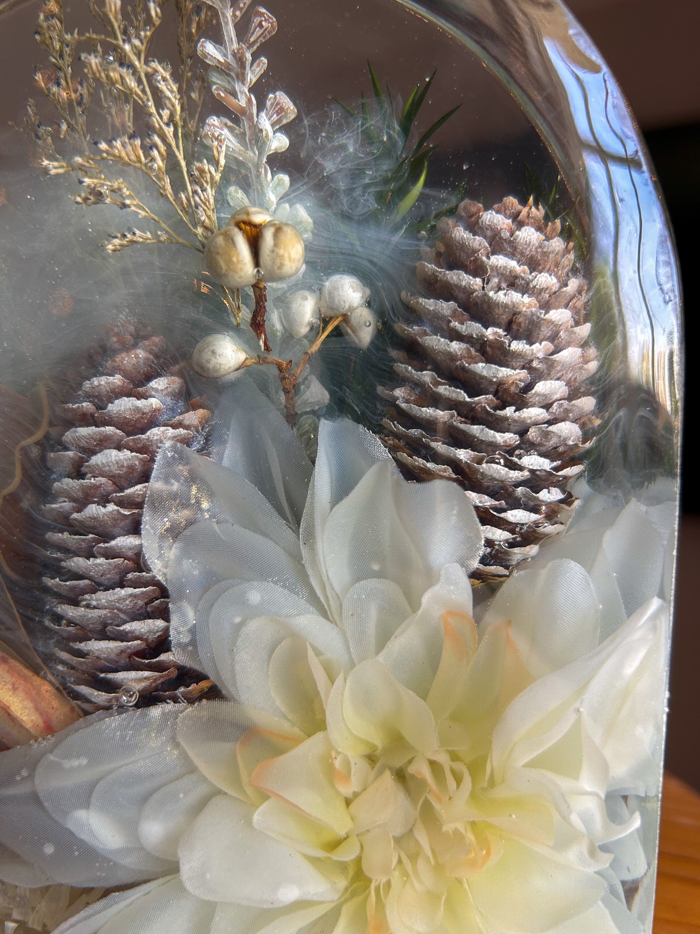 White Flower and Acorns Resin Arch