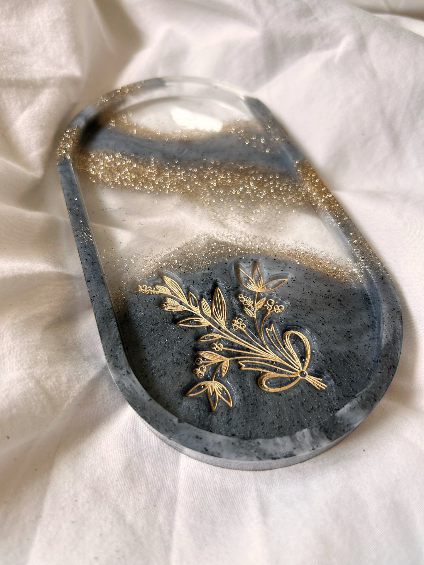 Black and Gold Glitter Oval Jewelry Tray