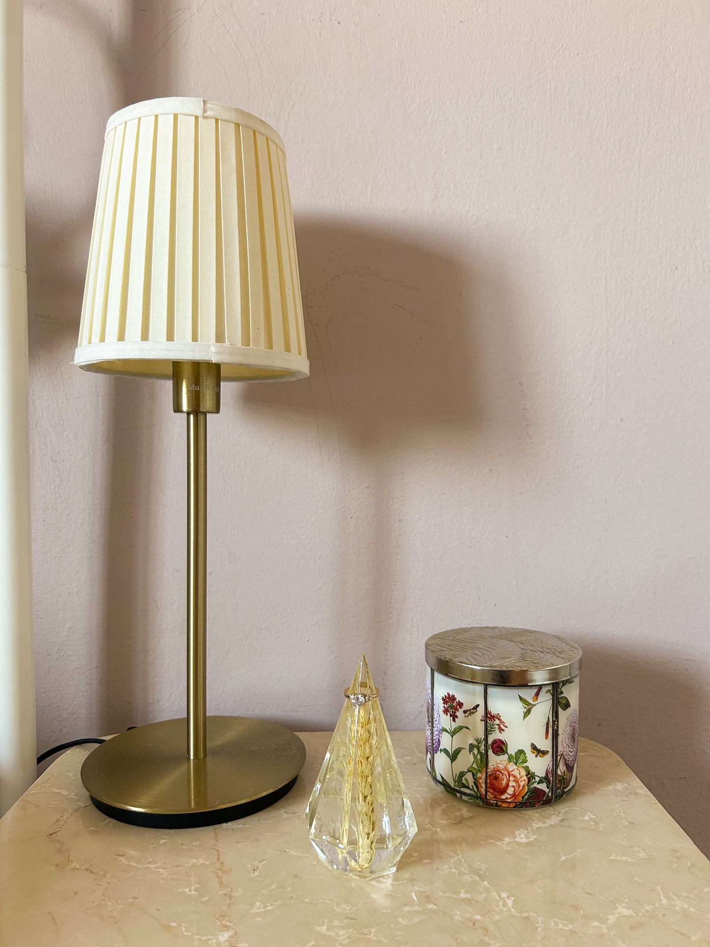 a beautiful handmade resin ring tree featuring wheat. perfect for displaying rings, a unique botanical gift. beautiful vanity, bedroom, bathroom, office, tabletop, nightstand decor. Great as a unique gift for a loved one.