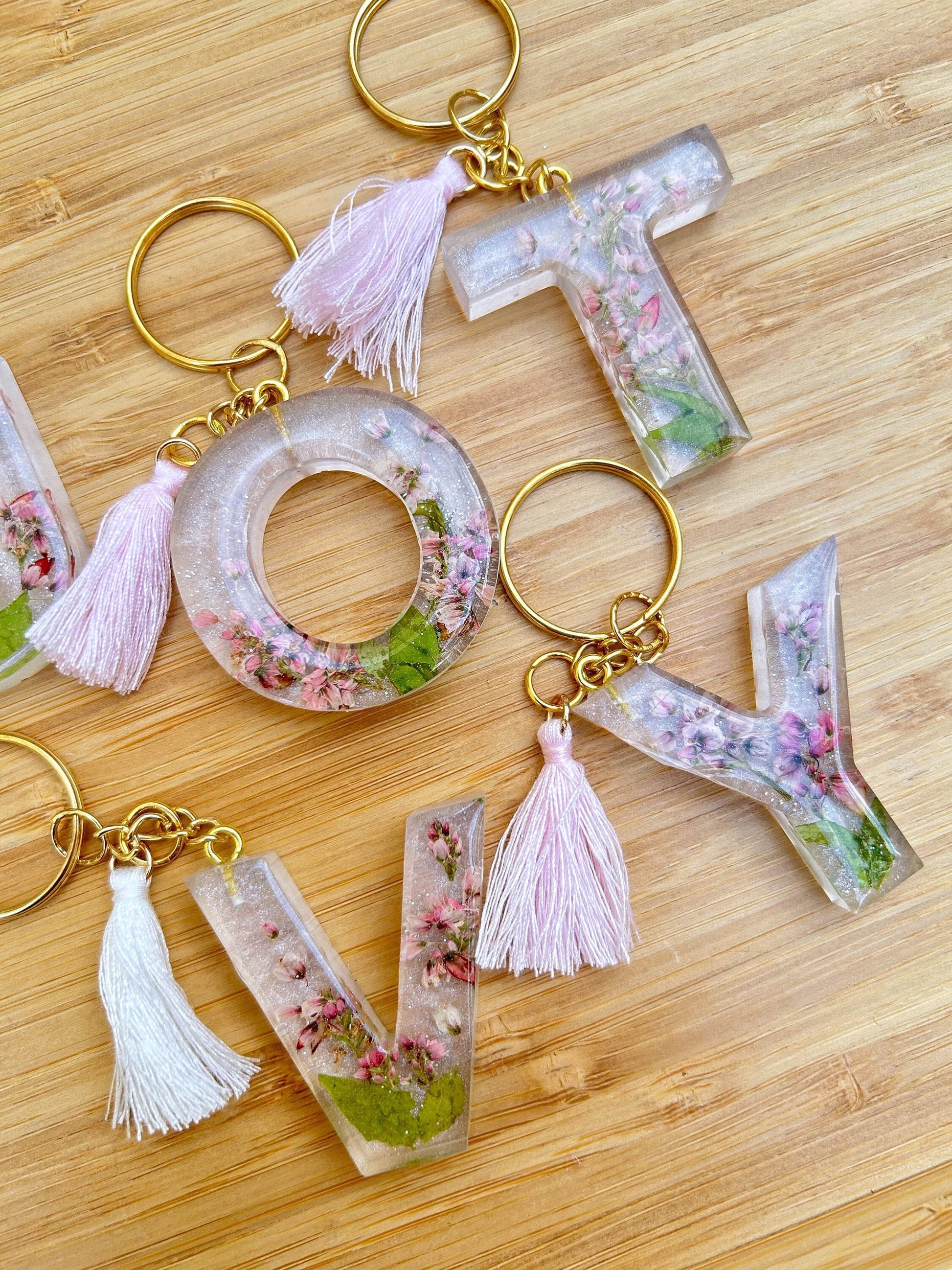Custom Pink Dried Flowers Letter Keychain – Gold and Spice